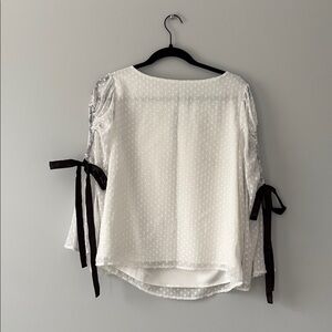 1st Sight Off White Blouse with Black Blow Accents Size Medium